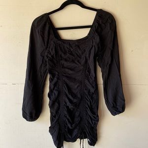 Black Body con Cinched Dress